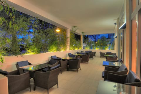 Balcony/Terrace, Lounge or bar