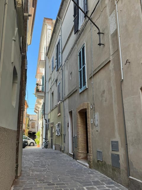 Property building, Neighbourhood, Street view