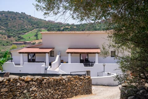 Property building, Day, Natural landscape, View (from property/room), Balcony/Terrace