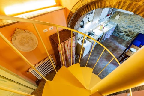 SunMoon Chianni Apartment in Tuscany