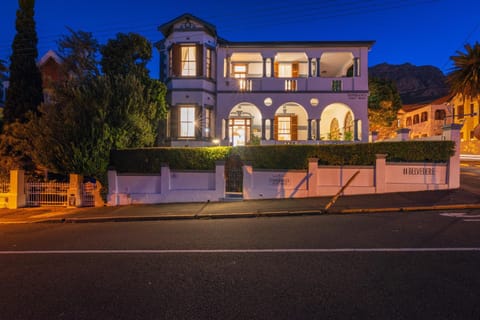 Property building, Facade/entrance, Night, Street view, Quiet street view