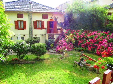 Property building, Garden