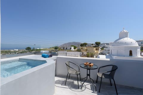 Hot Tub, View (from property/room), Balcony/Terrace