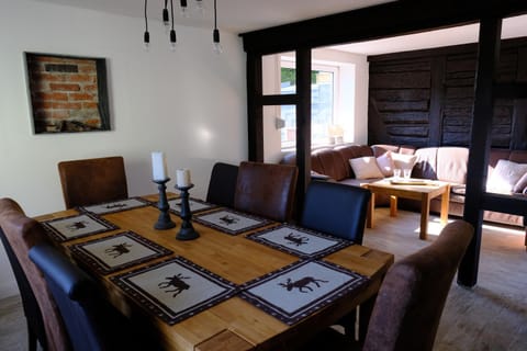 Living room, Seating area, Dining area