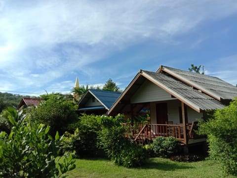 Cha Bungalow Resort in Krabi Changwat