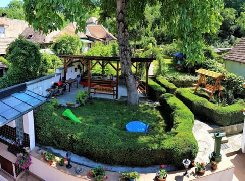 Spring, Natural landscape, BBQ facilities, Garden, Balcony/Terrace, Garden view