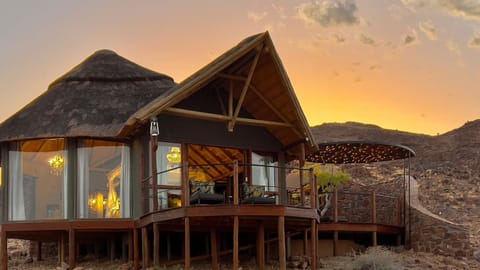 Property building, Day, Natural landscape, Mountain view, Sunrise, Sunset