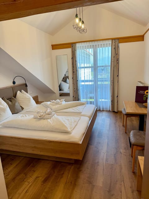 TV and multimedia, towels