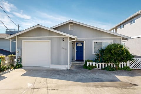 Blue Door Retreat House in Cayucos
