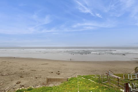 Vintage Views House in Cayucos