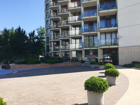 Property building, Facade/entrance