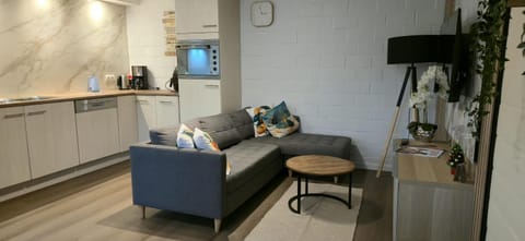 Seating area, kitchen, kitchen