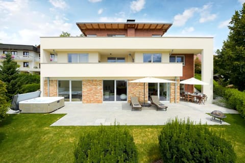Property building, Neighbourhood, View (from property/room), Garden view