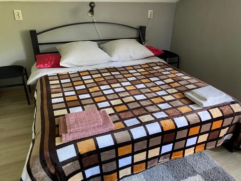 Bed, Photo of the whole room