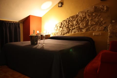 Bed, Photo of the whole room