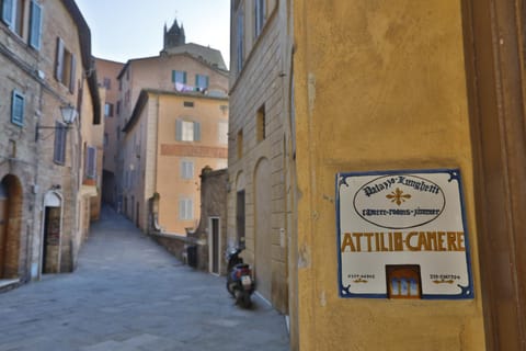 Property building, Property logo or sign, Neighbourhood, Logo/Certificate/Sign, Street view