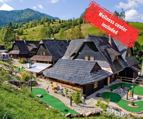 Property building, Natural landscape, Bird's eye view, Minigolf, Spa and wellness centre/facilities, Mountain view, Area and facilities, Area and facilities