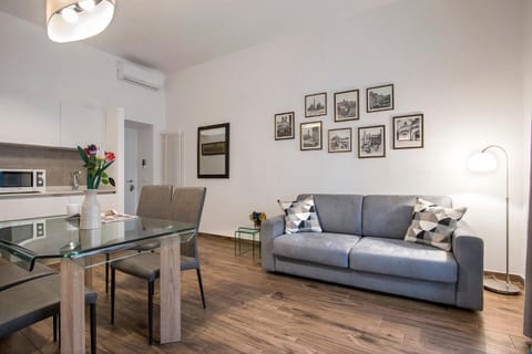 Dining area, heating, air conditioner