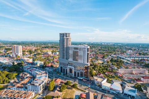 Property building, Facade/entrance, City view