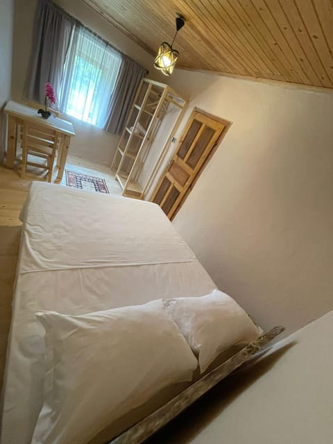 Guesthouse "Gjin Thana" Bed and Breakfast in Montenegro