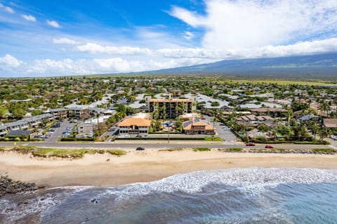 Property building, Neighbourhood, Beach