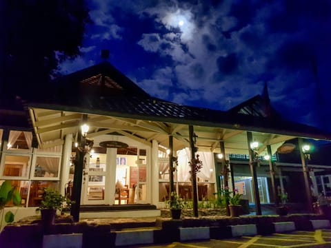 Property building, Lobby or reception