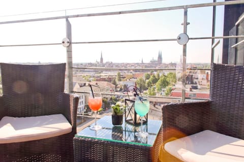 Balcony/Terrace, Lounge or bar, Alcoholic drinks