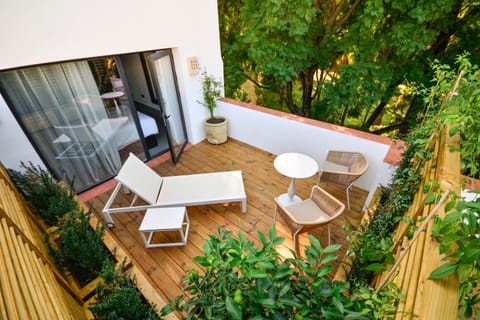 Spring, Day, View (from property/room), Balcony/Terrace, Seating area, Garden view
