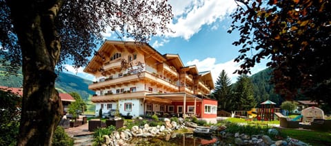 Property building, Natural landscape, Garden