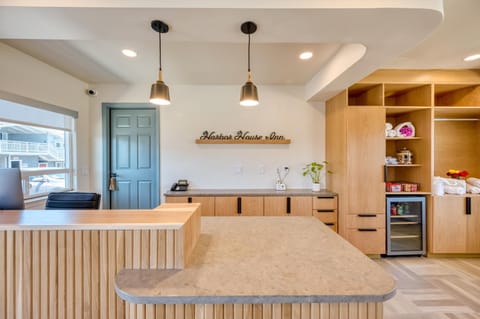 Harbor House Inn Hotel in Morro Bay