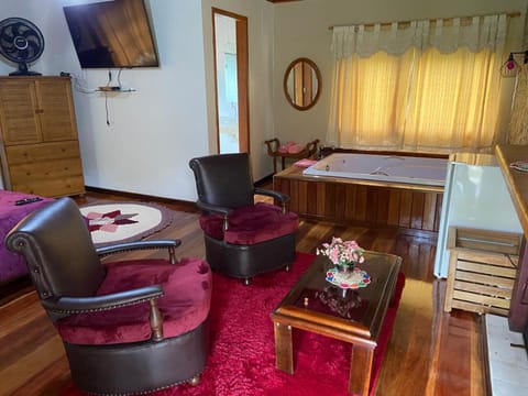 TV and multimedia, Photo of the whole room, Breakfast