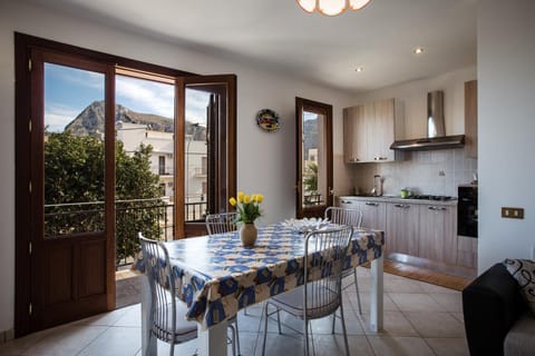 Other, Dining area