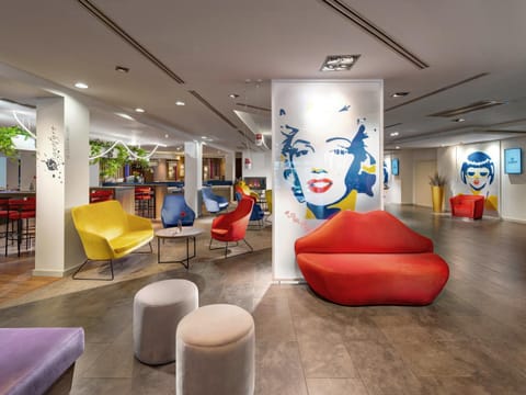 Lobby or reception, Lounge or bar