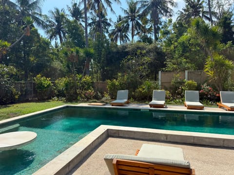Day, Natural landscape, Garden, Garden view, Pool view, Swimming pool, sunbed