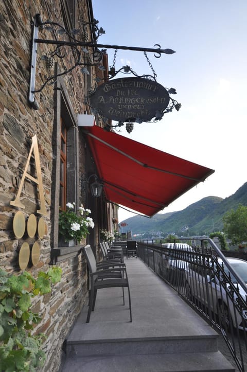 Gästezimmer im Weingut Amlinger&Sohn Bed and Breakfast in Ediger-Eller