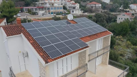 VILLA IRENA - Longevity Retreat Apartment in Šibenik-Knin County, Croatia