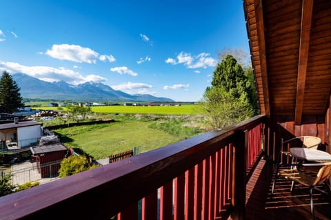 Balcony/Terrace, Mountain view