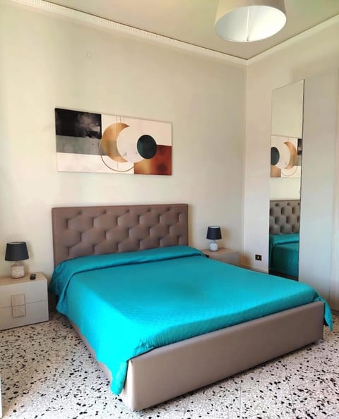 Coffee/tea facilities, Balcony/Terrace, hair dryier, minibar, towels, air conditioner