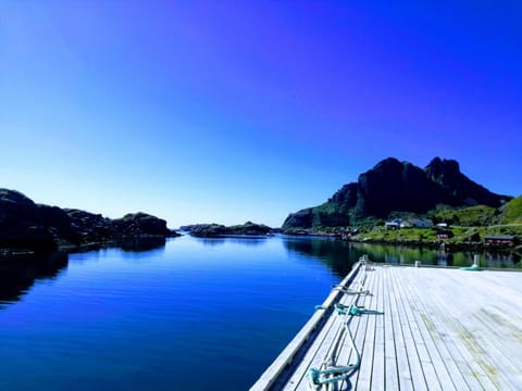 Day, Neighbourhood, Summer, Mountain view, Sea view