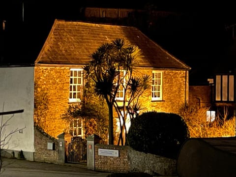 SPRING GARDENS B&B Bed and Breakfast in Wadebridge