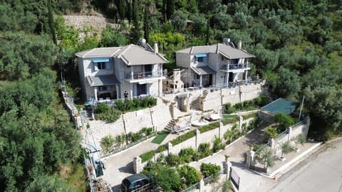 Property building, Day, Natural landscape, Bird's eye view, Street view, Parking