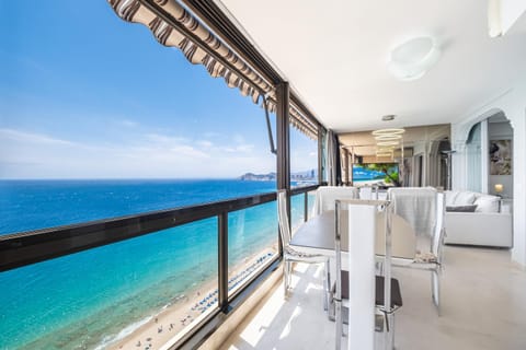 Day, Natural landscape, View (from property/room), Balcony/Terrace, Living room, Dining area, Beach, Sea view