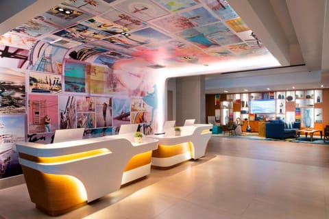 Lobby or reception, Lobby or reception