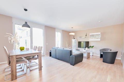 Traumblick Burg Apartment in Graach an der Mosel