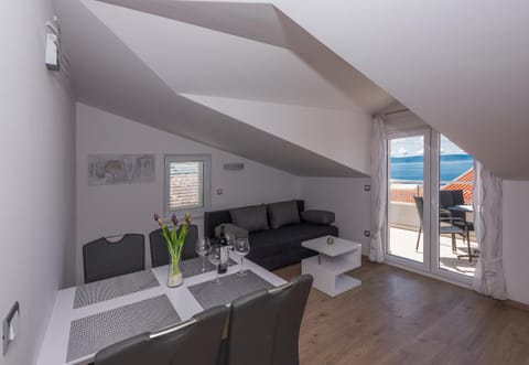 APARTMANI VUJČIĆ Apartment in Makarska