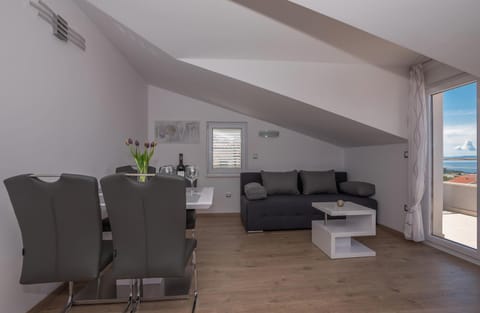 APARTMANI VUJČIĆ Apartment in Makarska