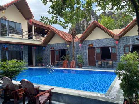 Property building, Swimming pool