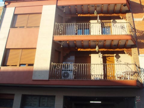 Facade/entrance, View (from property/room)