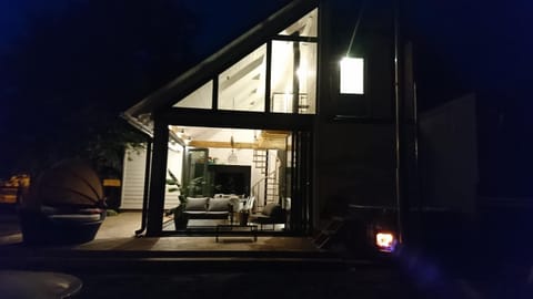 Property building, Night