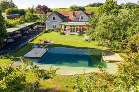 Property building, Bird's eye view, Swimming pool